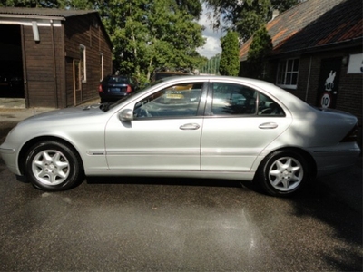 Mercedes-Benz C-Klasse 200 CDI Elegance (bj 2001)