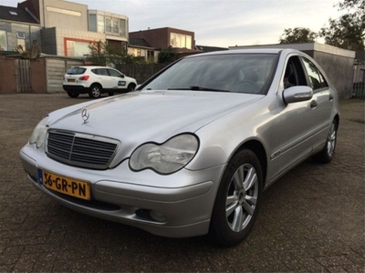 Mercedes-Benz C-klasse 200 K. Classic nwe APK 10-15