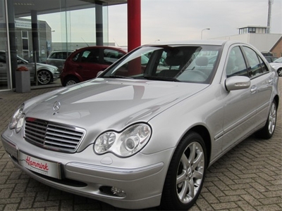 Mercedes-Benz C-Klasse 240 Elegance / Navi / Cruise / Xenon