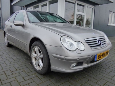 Mercedes-Benz C-klasse C180 KOMPRESSOR AUTOMAAT CRUISE