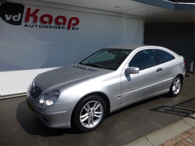 Mercedes-Benz C-Klasse Sportcoupe 180 K. Amice (bj 2003)