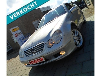 Mercedes-Benz C-klasse Sportcoupé 180 Zilver Automaat/ LMV/