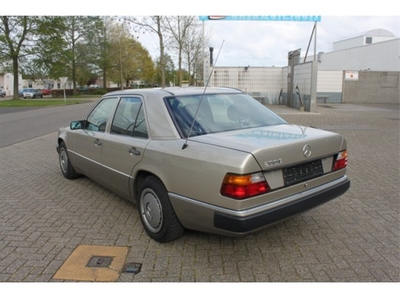 Mercedes-Benz E-Klasse 200 E W124 - Aut. - 59.000 km -