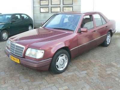 Mercedes-Benz E-klasse 220 Mooie en zeer degelijke mercedes