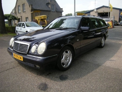 Mercedes-Benz E-klasse 230 Avantgarde 7 PERSOONS UITVOERING