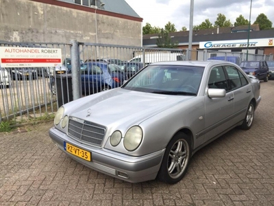 Mercedes-Benz E-klasse 230 Avantgarde