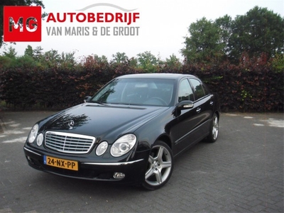 Mercedes-Benz E-Klasse 240 Elegance NAVI/ECC/PDC LM-velgen