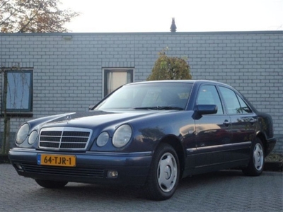 Mercedes-Benz E-klasse 300 D AUT Airco VERKOCHT