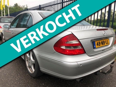 Mercedes-Benz E-klasse 320 CDI Avantgarde BJ2003 NAVI/PDC