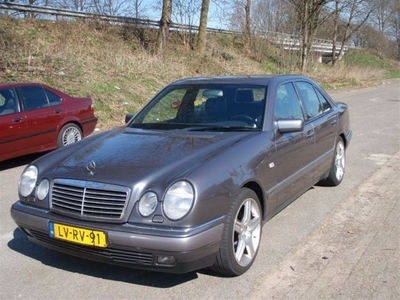 Mercedes-Benz E-klasse 320 elegance aut Airco G3 (bj 1995)