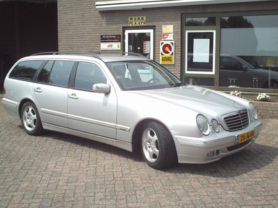 Mercedes-Benz E-Klasse Combi 270 CDI Avg.Select (bj 2002)