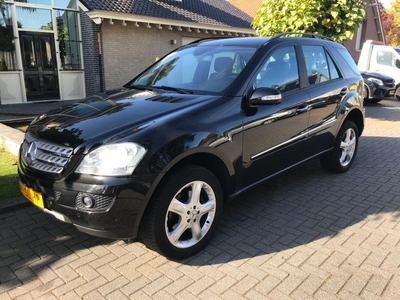 Mercedes-Benz M-klasse 280CDI 4-MATIC COMAND SPORTPAKKET