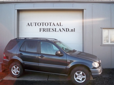 Mercedes-Benz M-Klasse ML270 Nwe apk Automaat € 4299 ex