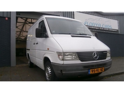 Mercedes-Benz Sprinter 212 D hoog GVW airbags, electr. ramen