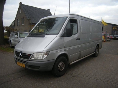 Mercedes-Benz Sprinter 313 CDI 2.2 355 L2 / H1 UITVOERING