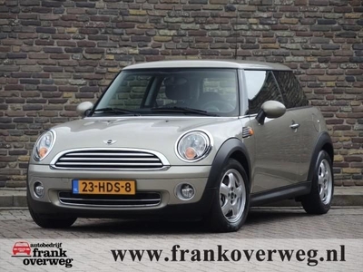 Mini COOPER PEPPER 1.6 Automaat Airco Lichtm