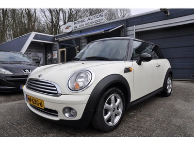 Mini Mini 1.4 One Pepper 2e PAASDAG GEOPEND!!!