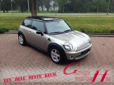 MINI Mini 1.6 Cooper [ Navi,Leder,Panoramadak] (bj 2008)