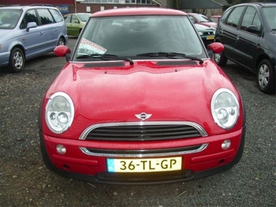 Mini Mini 1.6 One met nieuwe apk (bj 2003)