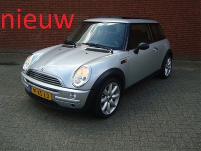 MINI Mini 1.6i One GLAZEN DAK !!! (bj 2002)