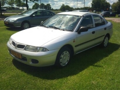 Mitsubishi Carisma 1.8 L HB (bj 1998)