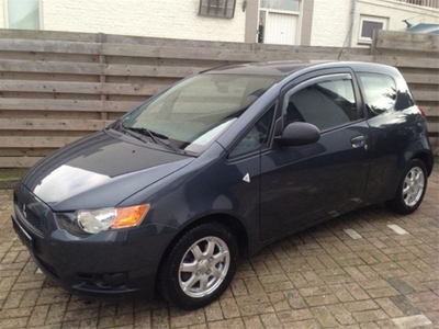 Mitsubishi Colt CZ3 1.3 invite zeer mooi (bj 2011)