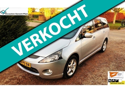 Mitsubishi Grandis 2.4-16V Intense 7p - Navi - PDC - LM -