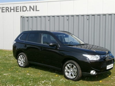 Mitsubishi Outlander 2.0 Intense+ (bj 2014, automaat)