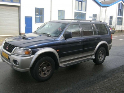 Mitsubishi Pajero Sport 2.5 TD GLS MET LEER AIRCO