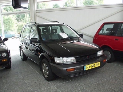 Mitsubishi Space runner 1.8 GLi