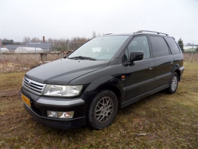 Mitsubishi Space Wagon 2.4 GDI GLXi 6p. (bj 1999, automaat)