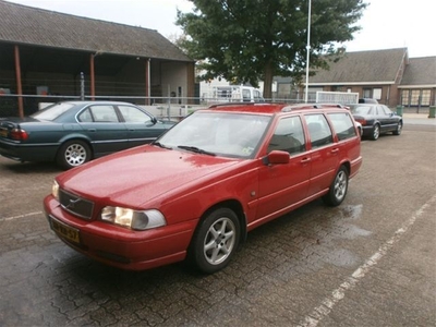 Mooie V70 Youngtimer met 7 Zitplaatsen!!!!