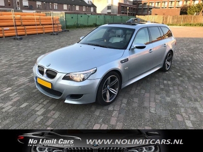 Nette BMW M5 Touring E61 V10 507PK COLLECTORS item! UNIEK!