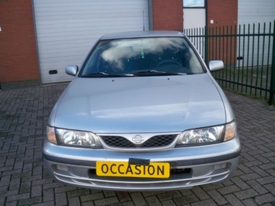 Nissan Almera 1.5 5HB (bj 1999)