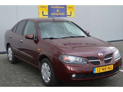 Nissan Almera 1.8 Acenta ECC + trekhaak (bj 2004)