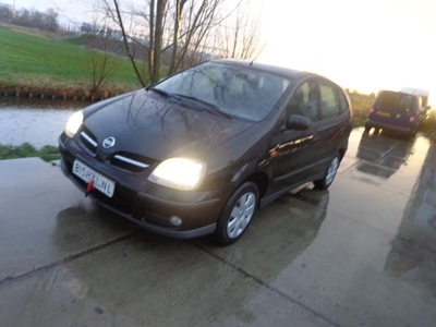 Nissan Almera Tino 1.8 Visia