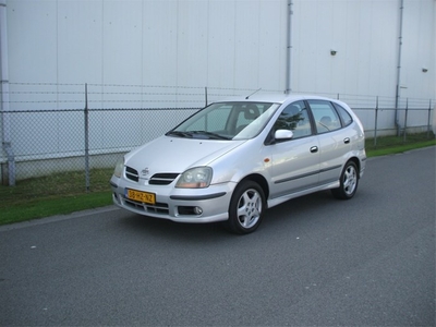 NISSAN-ALMERA TINO 2.2 DIESEL AIRCO !! (VERKOCHT !!!)