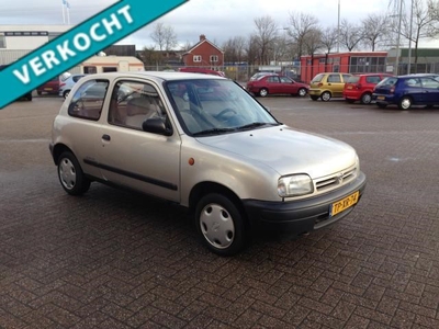 Nissan Micra 1.0 automaat VERKOCHT