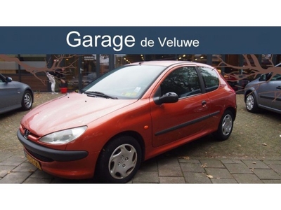 Nissan Micra 1.4 Comfort electr. ramen 58.000 km nieuwe apk