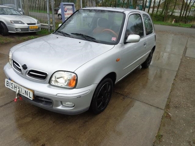 Nissan Micra 1.4 Luxury