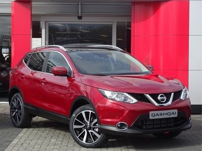 Nissan QASHQAI 1.2 Tekna Euro 5 Design Pack Lederen