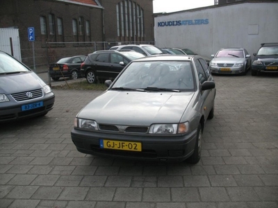 Nissan Sunny 1.4 LX