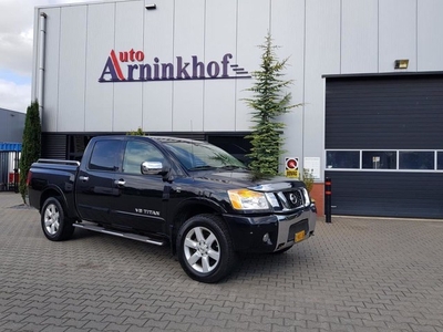 Nissan TITAN 5.6 V8 aut.