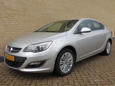 Opel Astra 1.4 Design Edition (bj 2013)