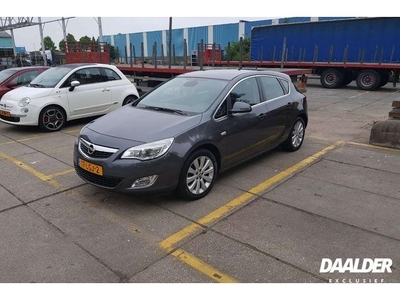 Opel Astra 1.4 Turbo 140pk Cosmo Navi, half leer