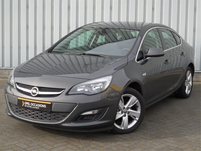 Opel Astra 1.4 Turbo Cosmo (bj 2012)