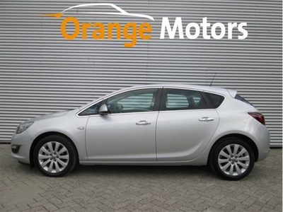 Opel Astra 1.4 Turbo Cosmo (bj 2013)