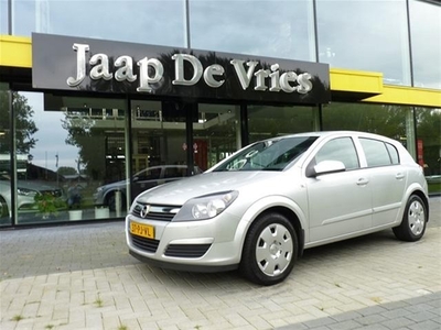 Opel Astra 1.6 16V 5-DRS ENJOY EASYTR. (bj 2004, automaat)