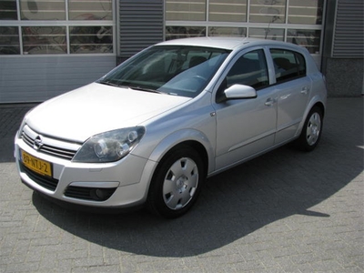 Opel Astra 1.6 16V 5D