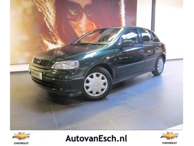 Opel Astra 1.6 5drs. Pearl, AIRCO (bj 2000)